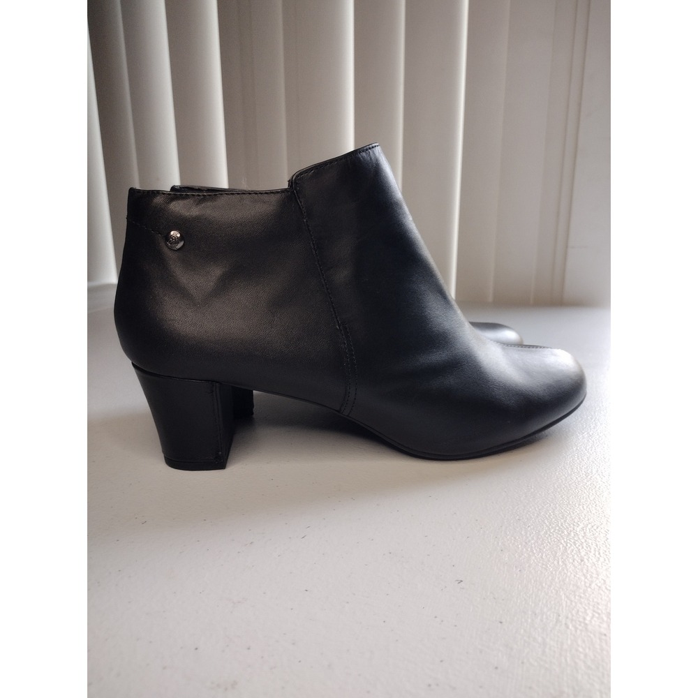 Hush Puppies Black Leather Side Zip Block Heel Ankle Booties Women's Size 10
